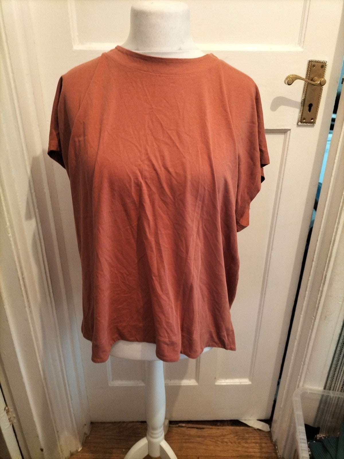 Tu 20 Short Sleeve Dark Orange Drop Hem T-shirt