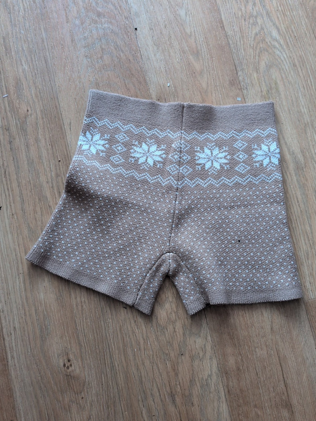 Ladies Uniqlo Size 4 Brown And White Shorts