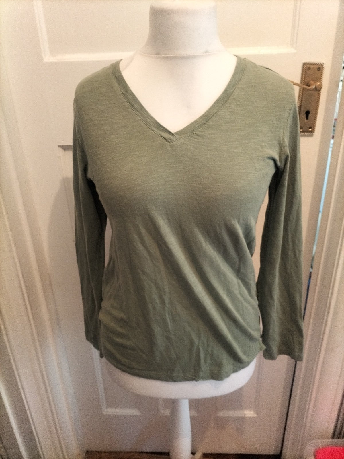Ladies Marks And Spencers Size 8 Light Sage Long Sleeved Blouse