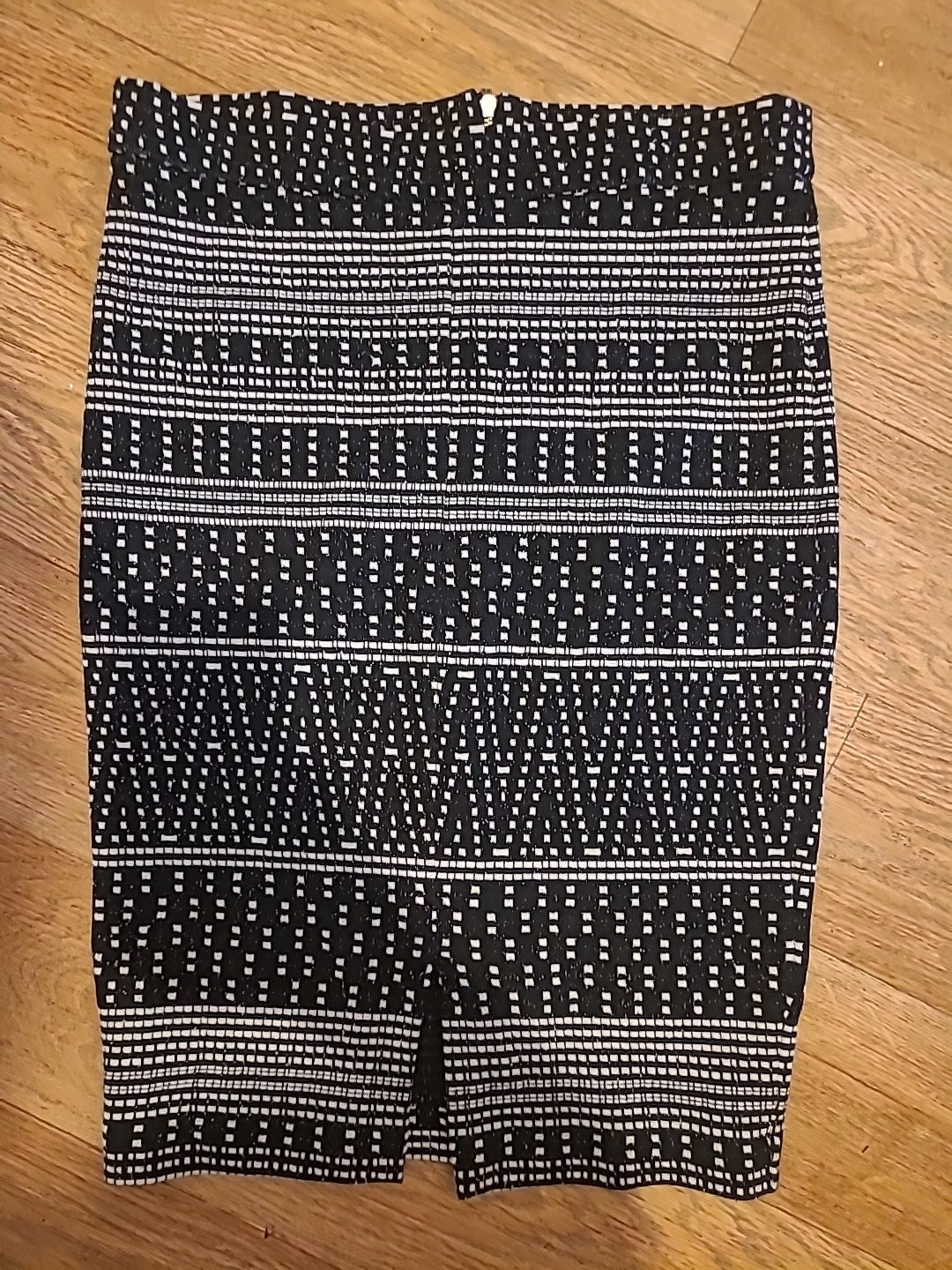 Ladies Next Size 10 Black/White Patterned Skirt Front Split Hem