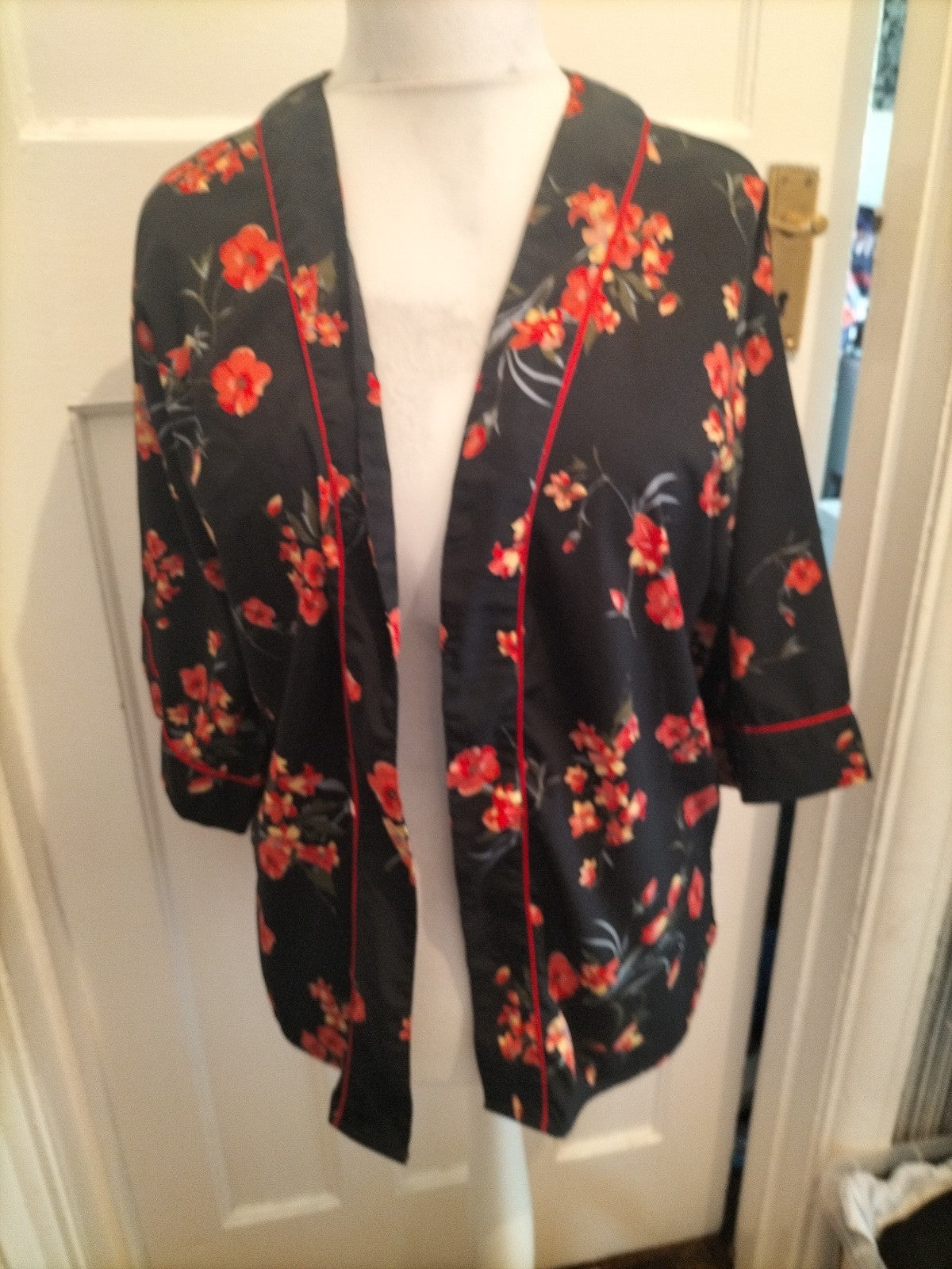 Ladies New Look Size Small Black Floral Pyjama Tol