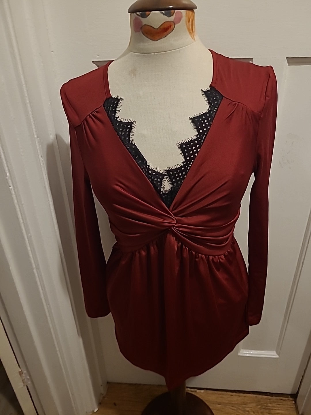Ladies Red Size Small Long Sleeve Blouse