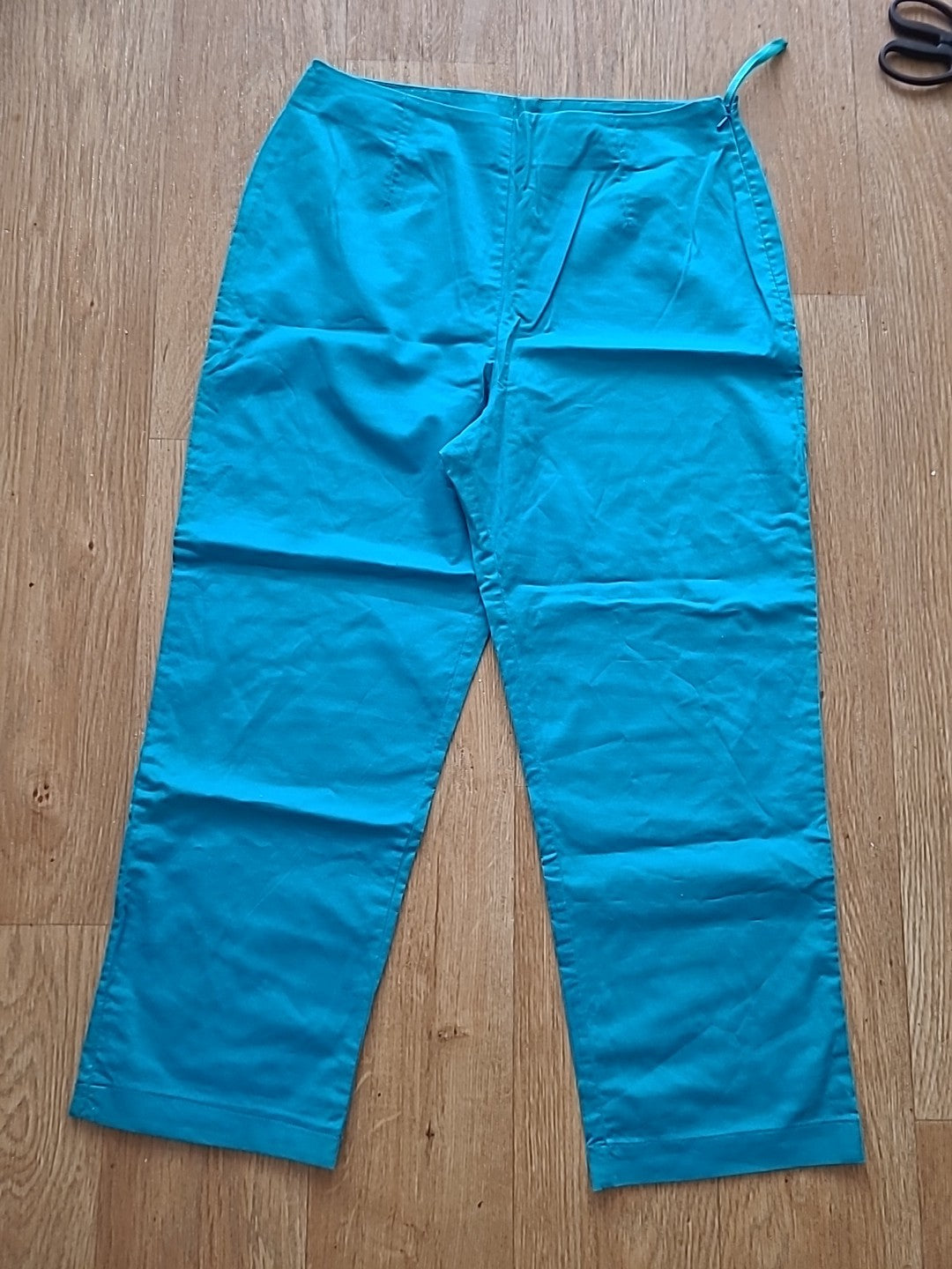 Florence&Fred Size 12 Aqua Cropped Trousers
