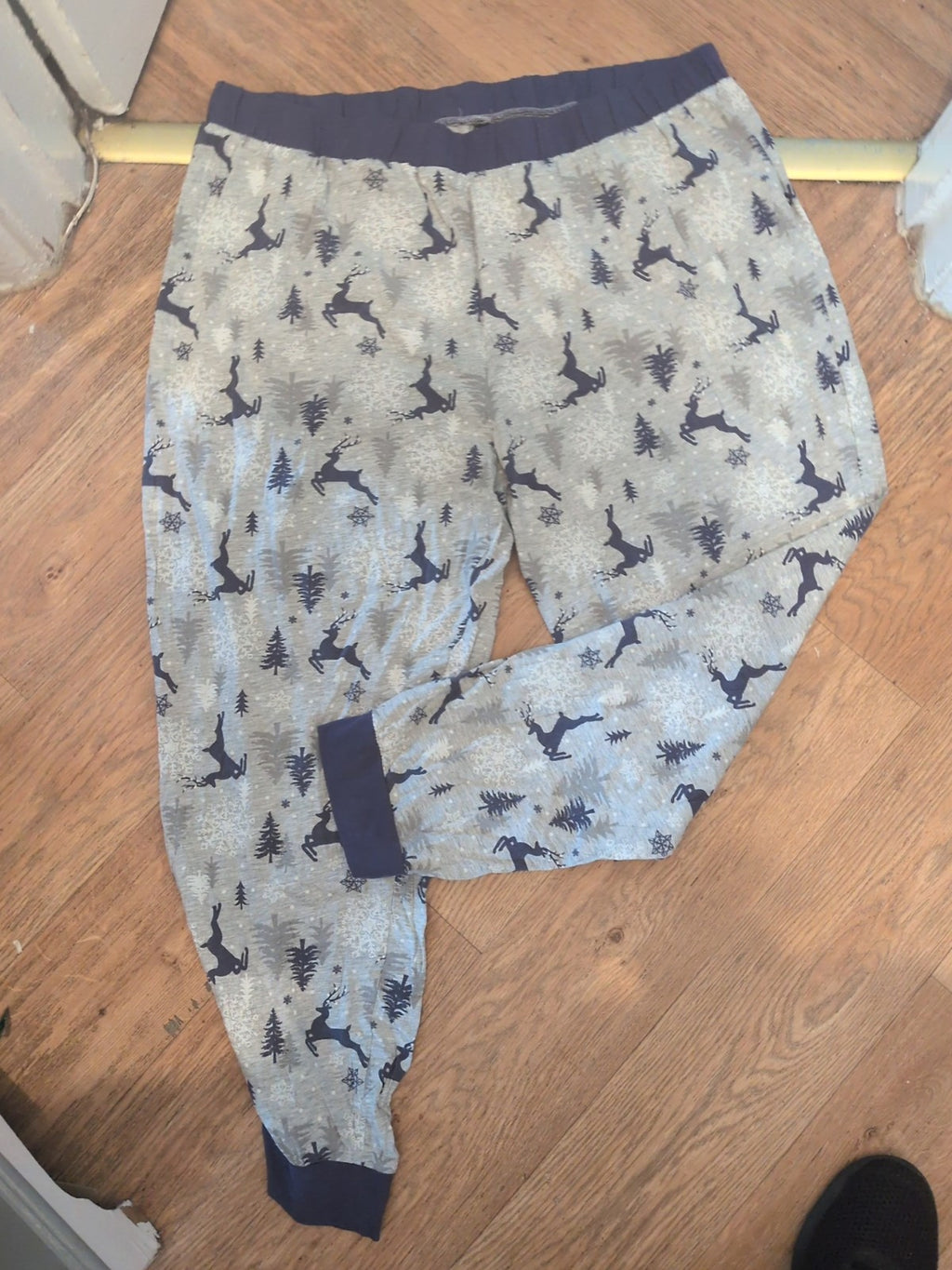 20/22 Grey And Navy Christmas Pattern Pyjama Bottoms