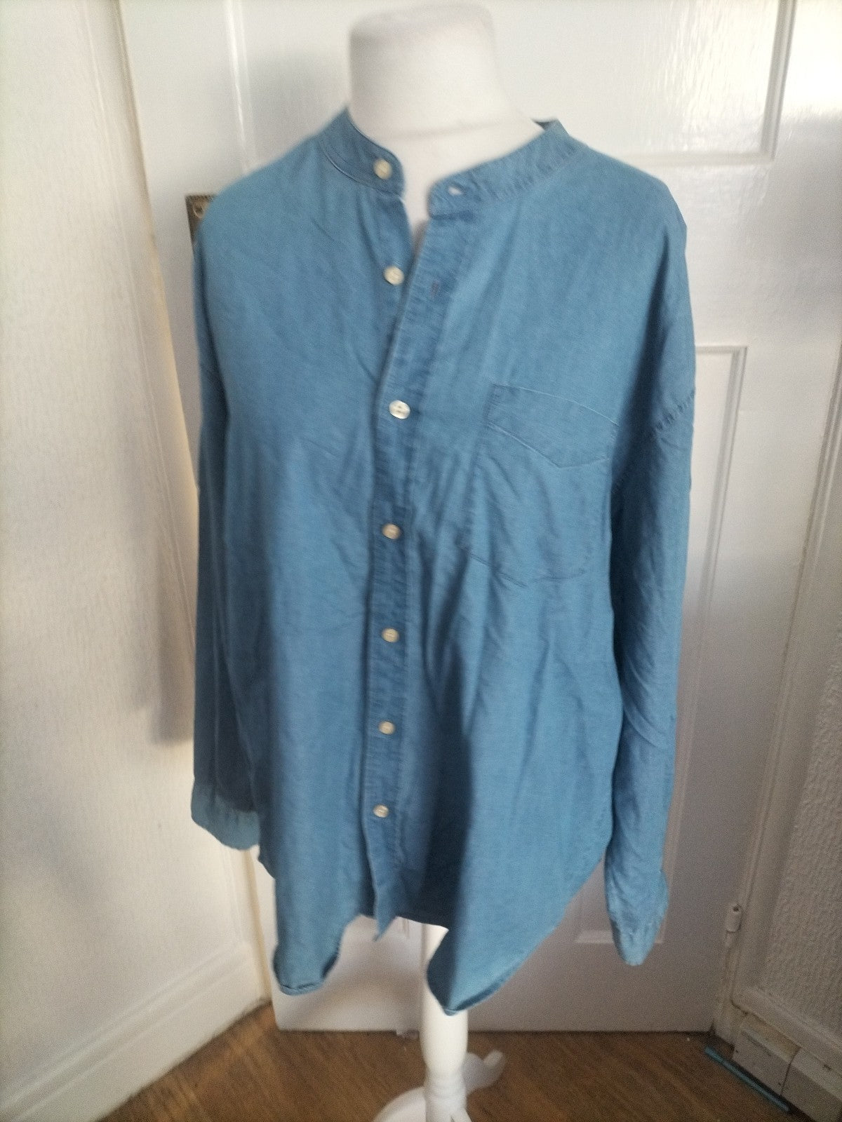 Mens Southbay Size 48/50 Denim Style Shirt
