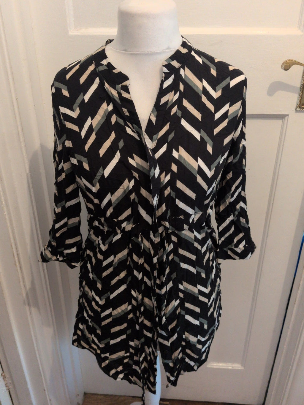 Apricot 12 Black With Patterning Buttoned 3/4 Sleeve Blouse
