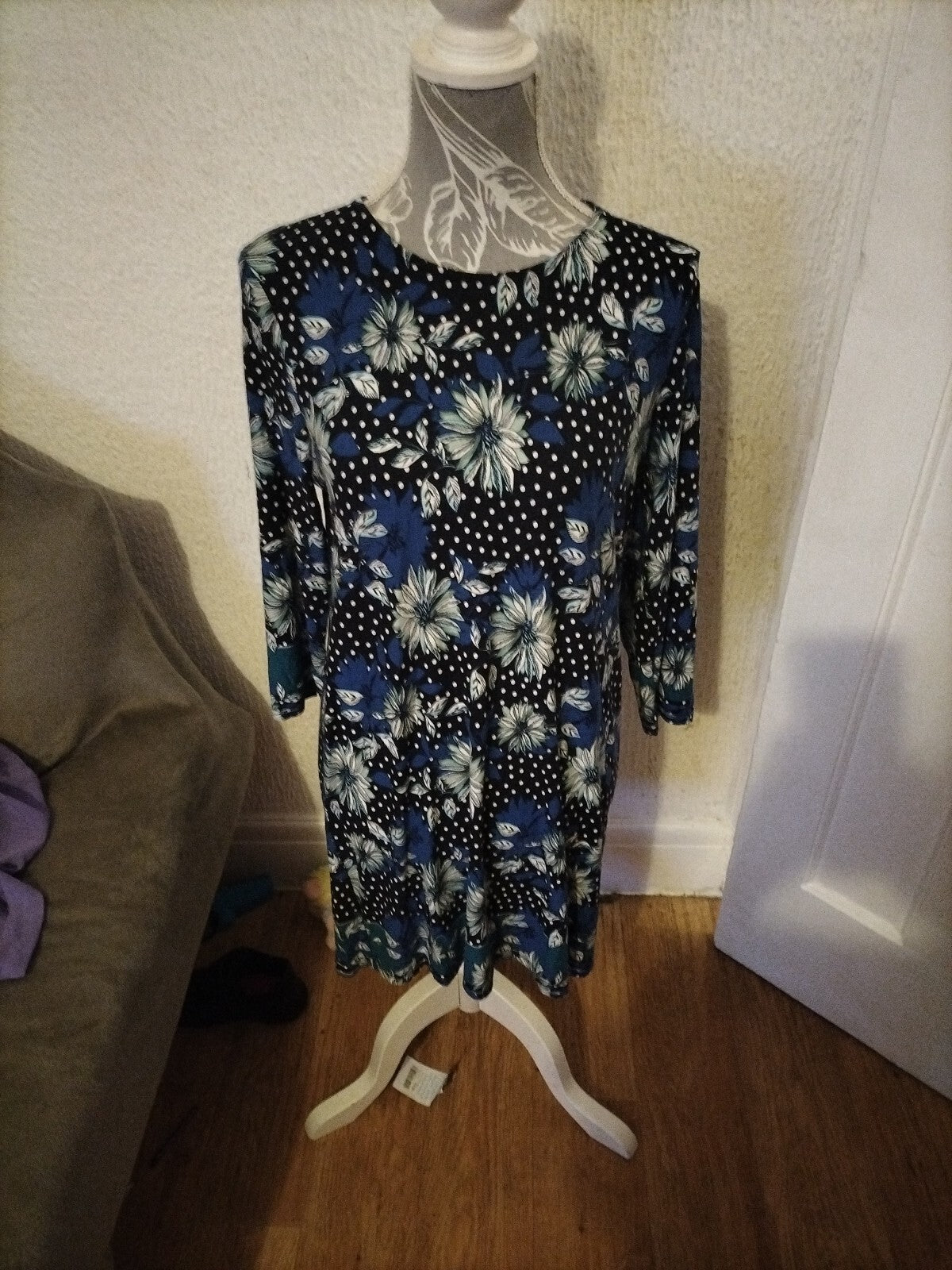 Ladies Tu Size 12 Blue Floral Blouse