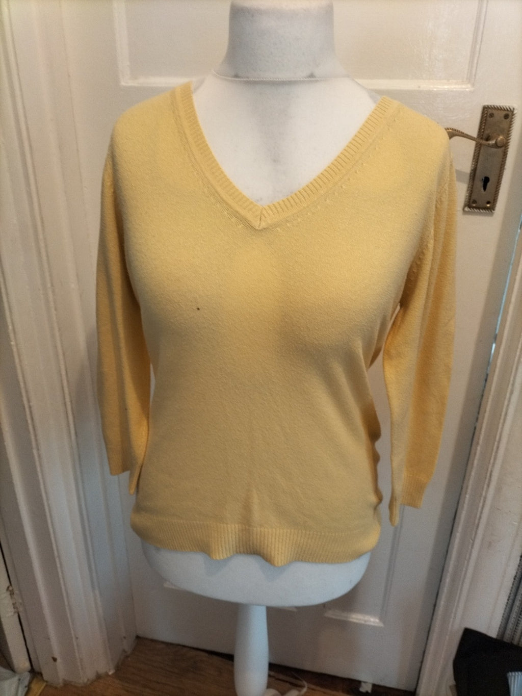 Ladies H&M Size L Yellow Ribbed Hem And Cuff Long Sleeved Blouse