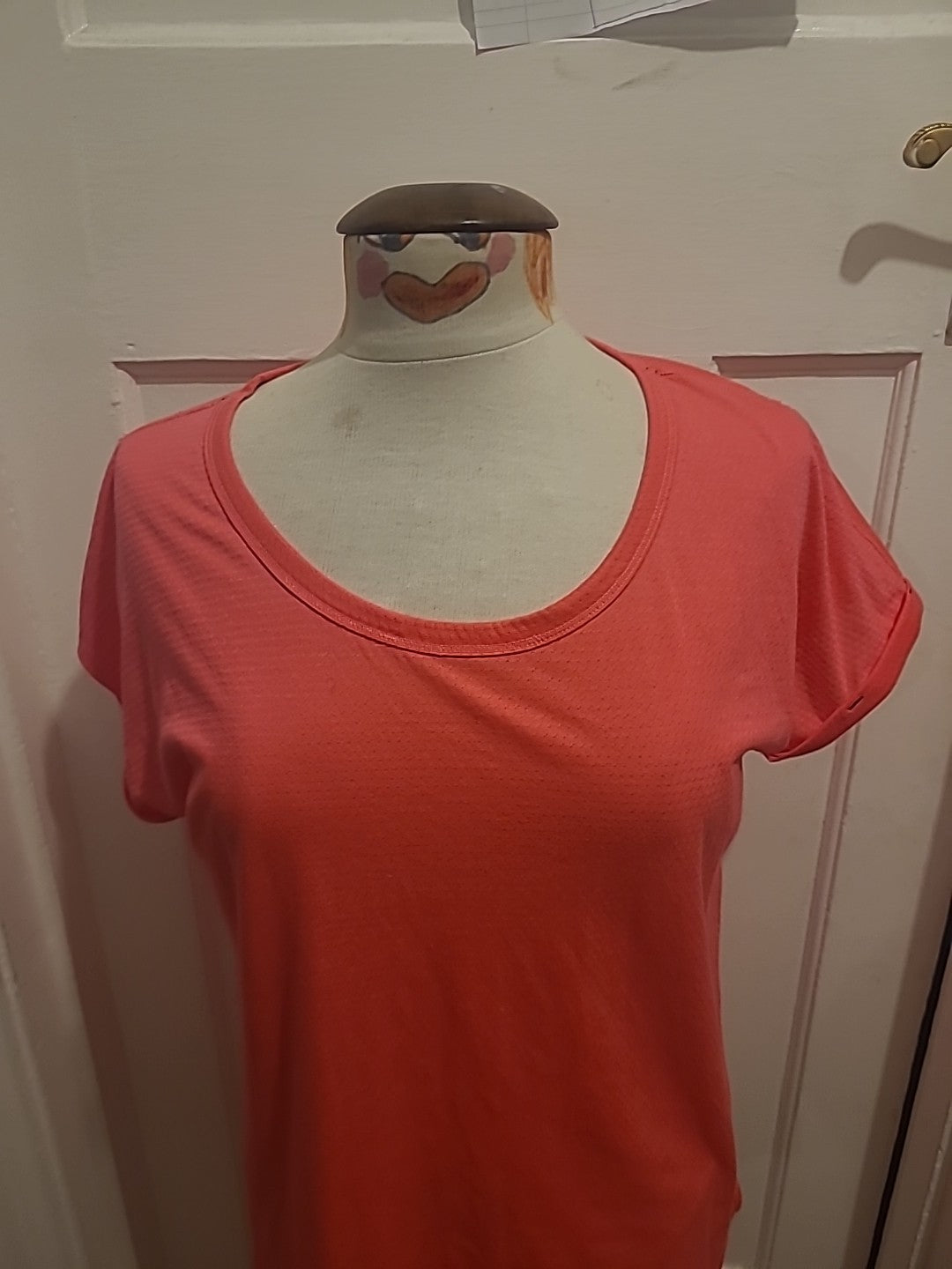 Ladies NXsport Size 12 Hot Bright Pink Short Sleeved Tshirt