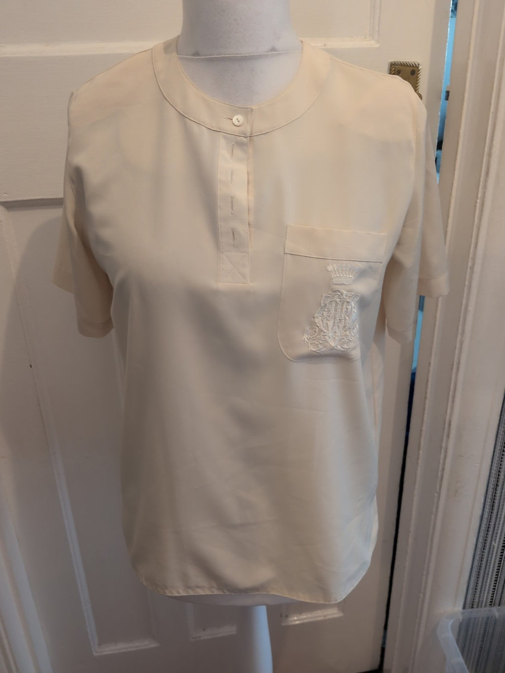 Country Casuals Small Pale Lemon Short Sleeve Blouse