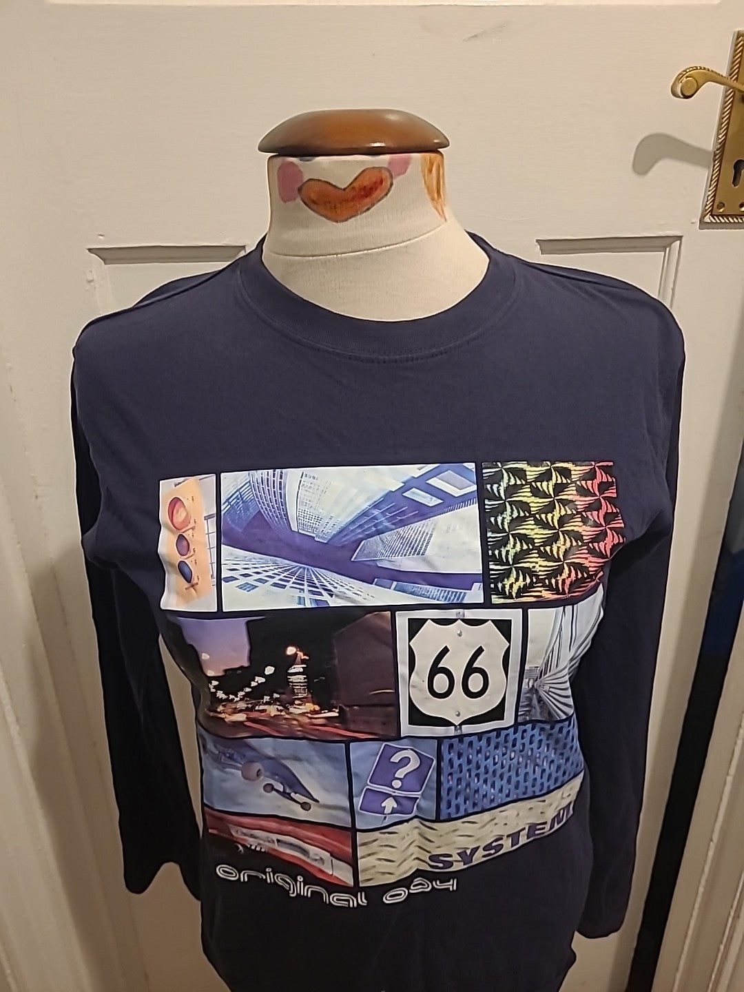Mens Rebel Size 31-32 Chest Printed Tee
