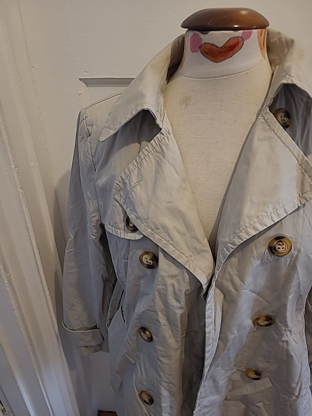 Ladies Tu Size 14 Beige Lined Buttoned Coat