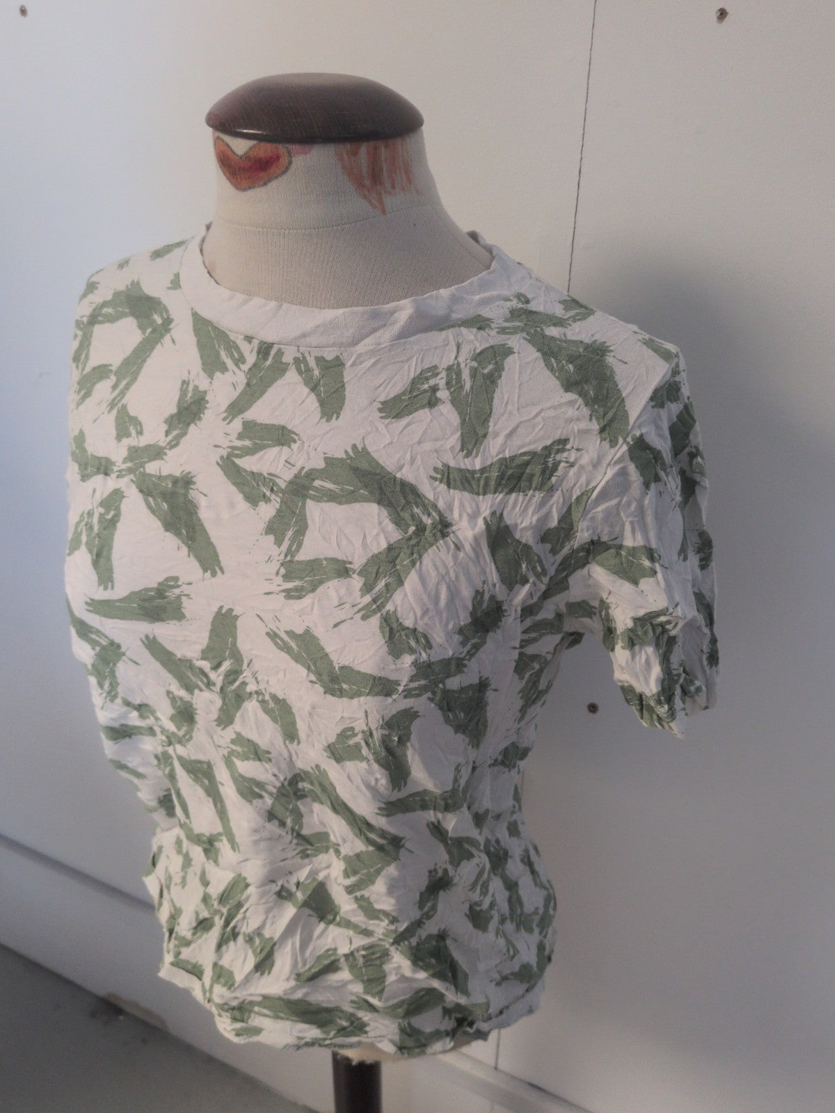 Ladies Primark Size Small Green And White Short Sleeve T-shirt
