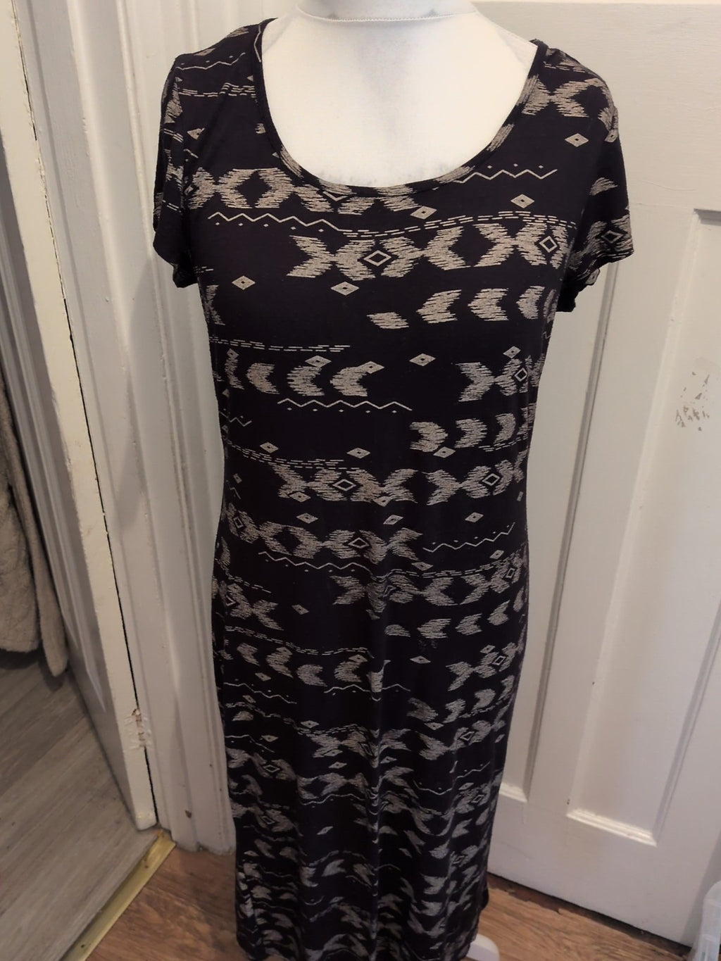 Primark 14 Black And Brown Short Sleeve Long Length Dress