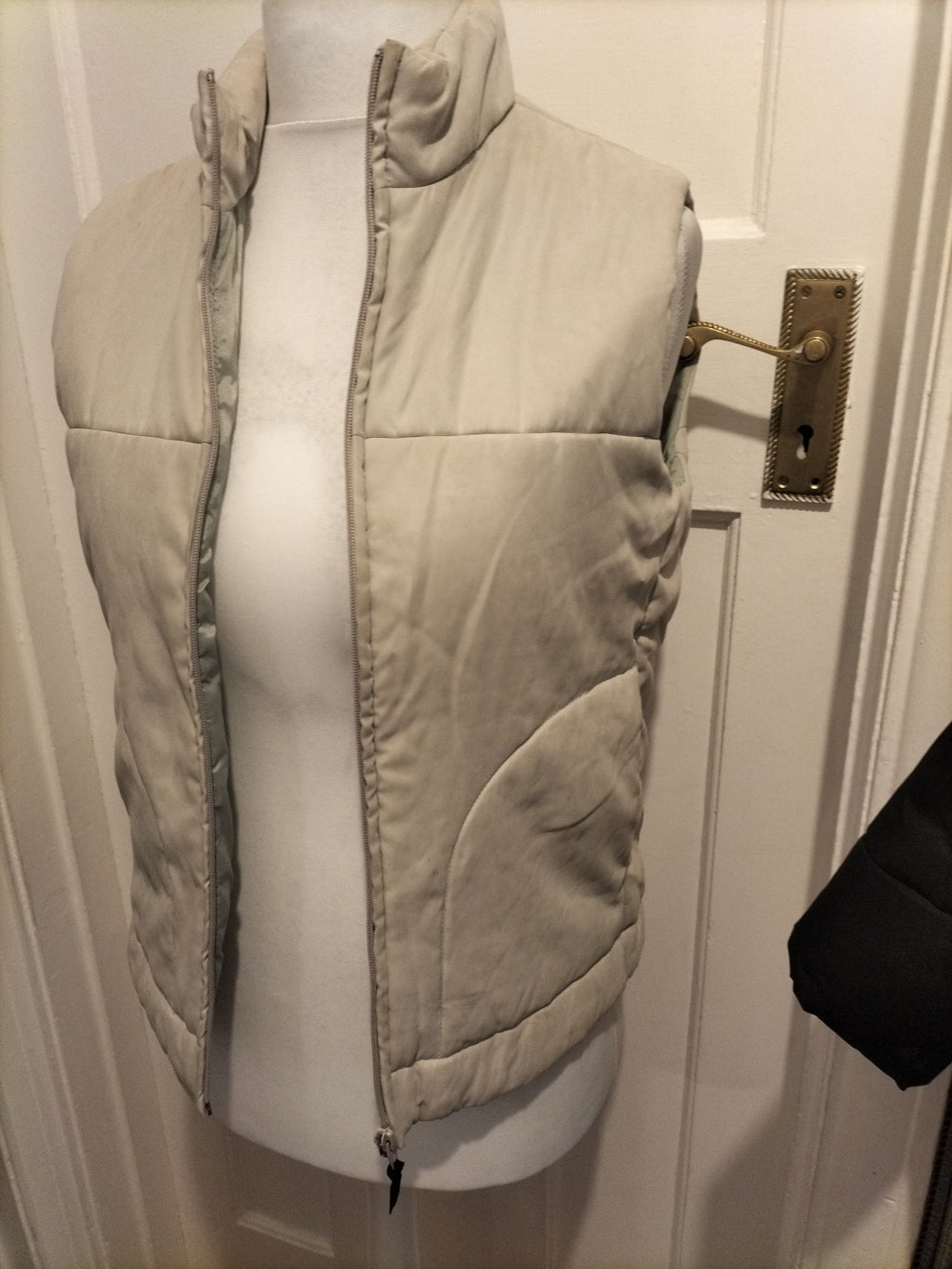 Ladies Dorothy Perkins Size 12 Stone Sleeveless Jacket