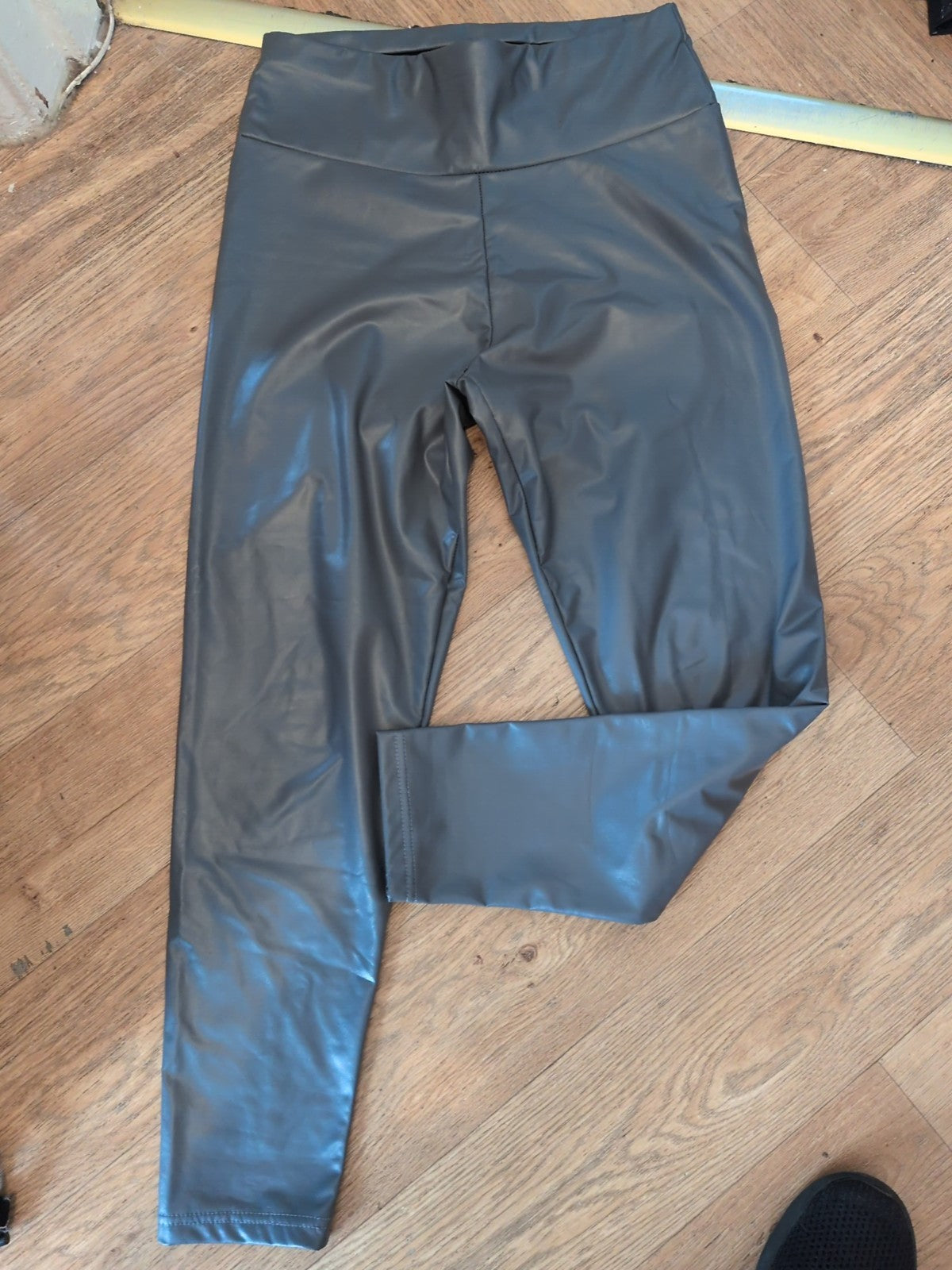 Ladies Leather Effect Legging Grey Size Large [12-14] Free Delivery
