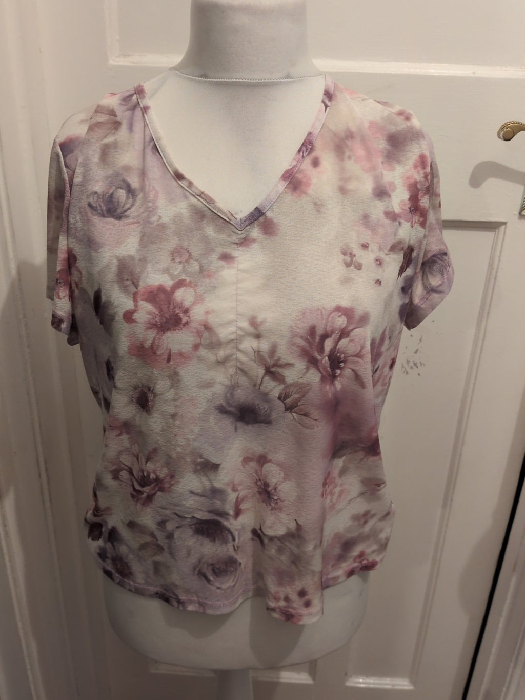 BHS 20 Lilac V Neck Floral Blouse