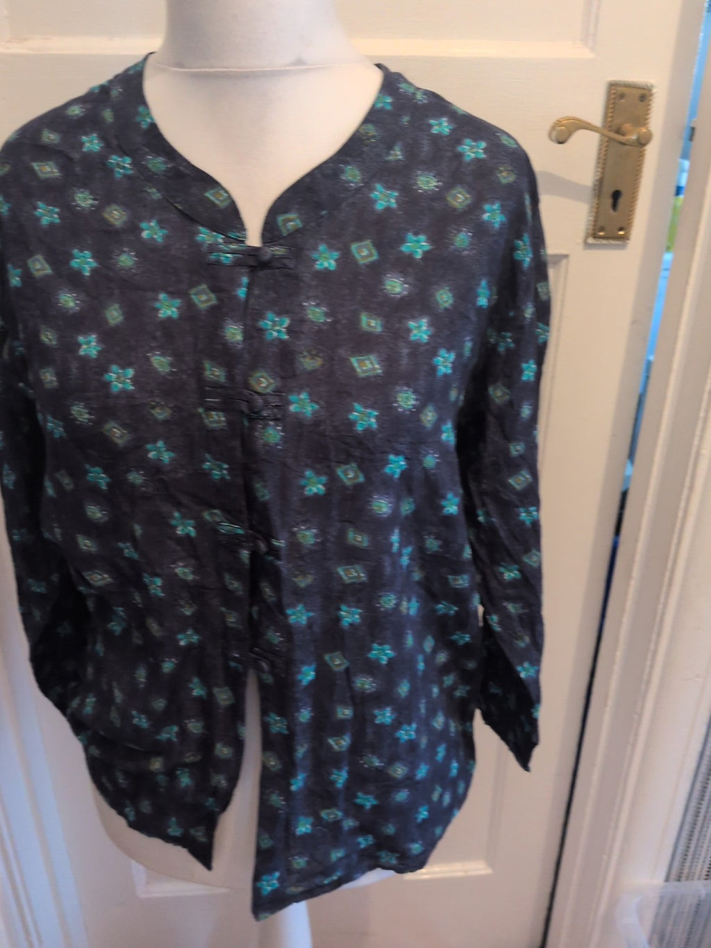 Medium Navy And Green Well Worn Long Sleeve Blouse