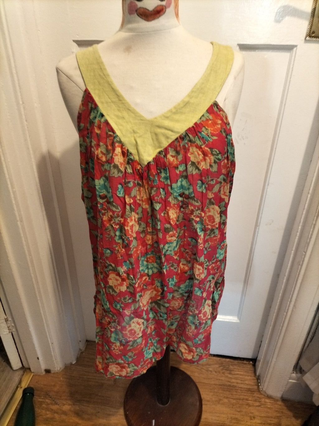 Ladies Hot Body Size Medium Multicoloured Semi See Through Sleeveless Blouse
