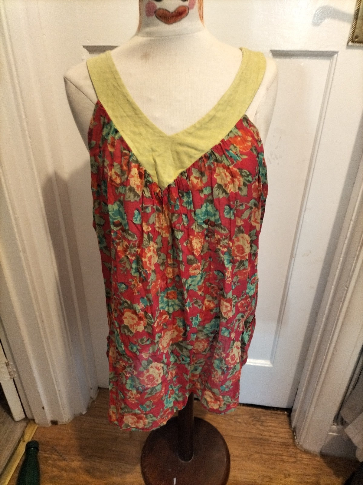 Ladies Hot Body Size Medium Multicoloured Semi See Through Sleeveless Blouse