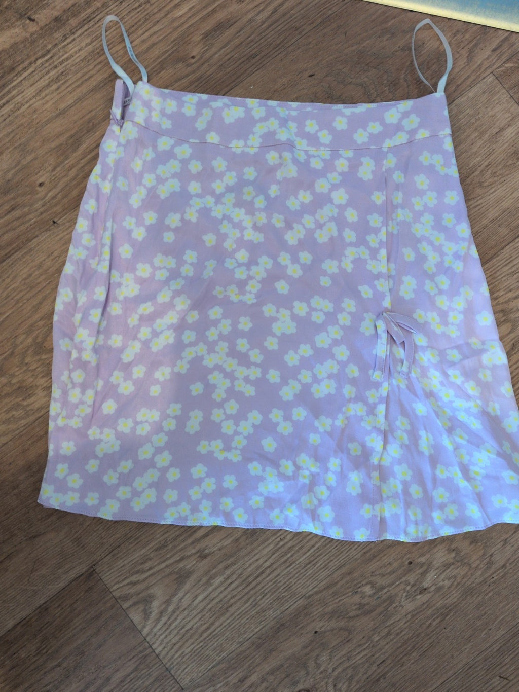 Brand New Primark 6 Pale Pink Floral Short Skirt
