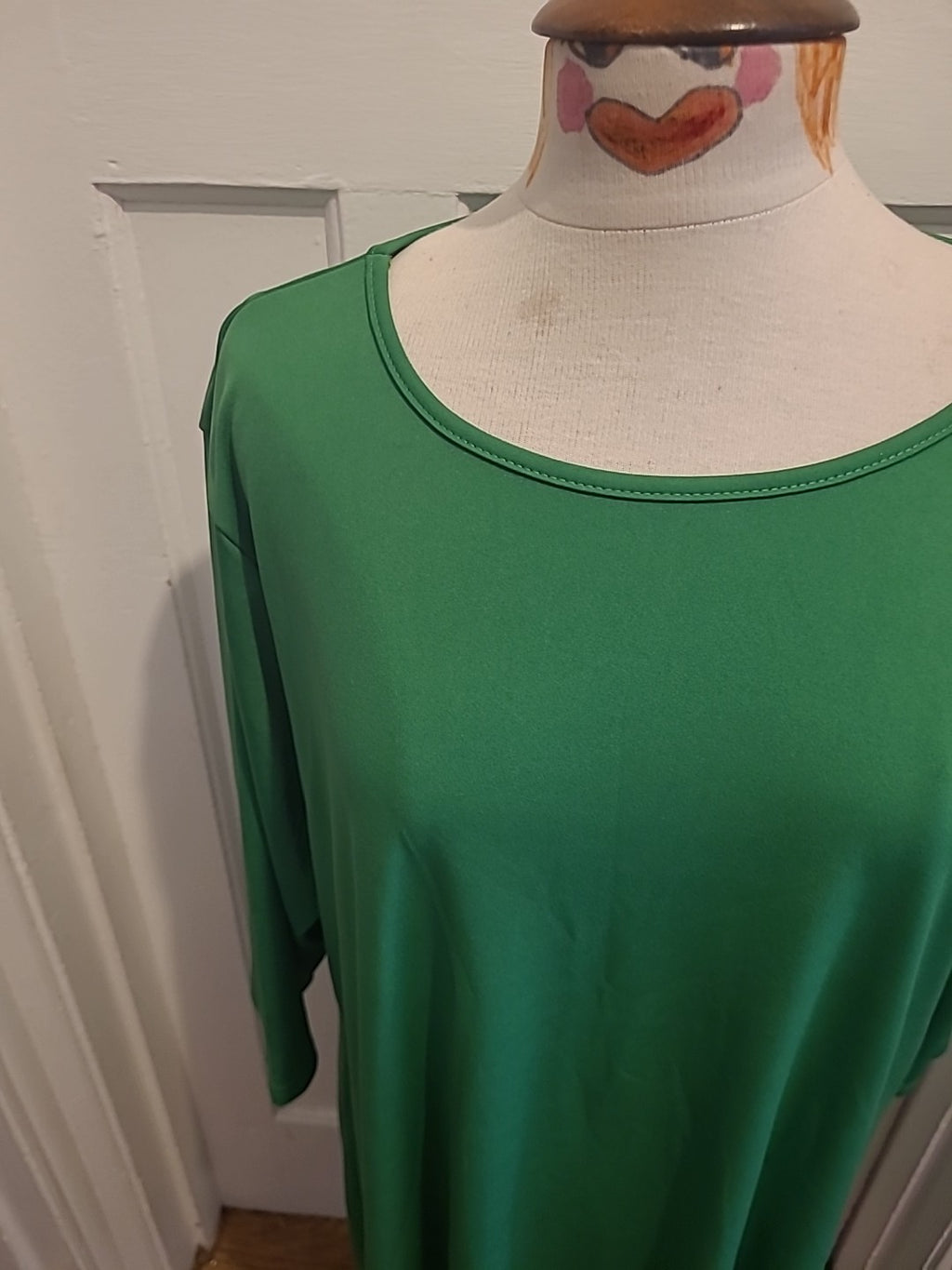 Ladies Size 4XL Bright Green Mid Sleeved Tshirt