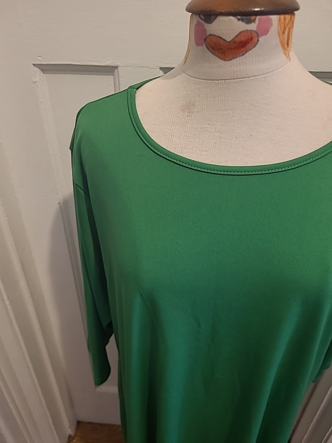 Ladies Size 4XL Bright Green Mid Sleeved Tshirt