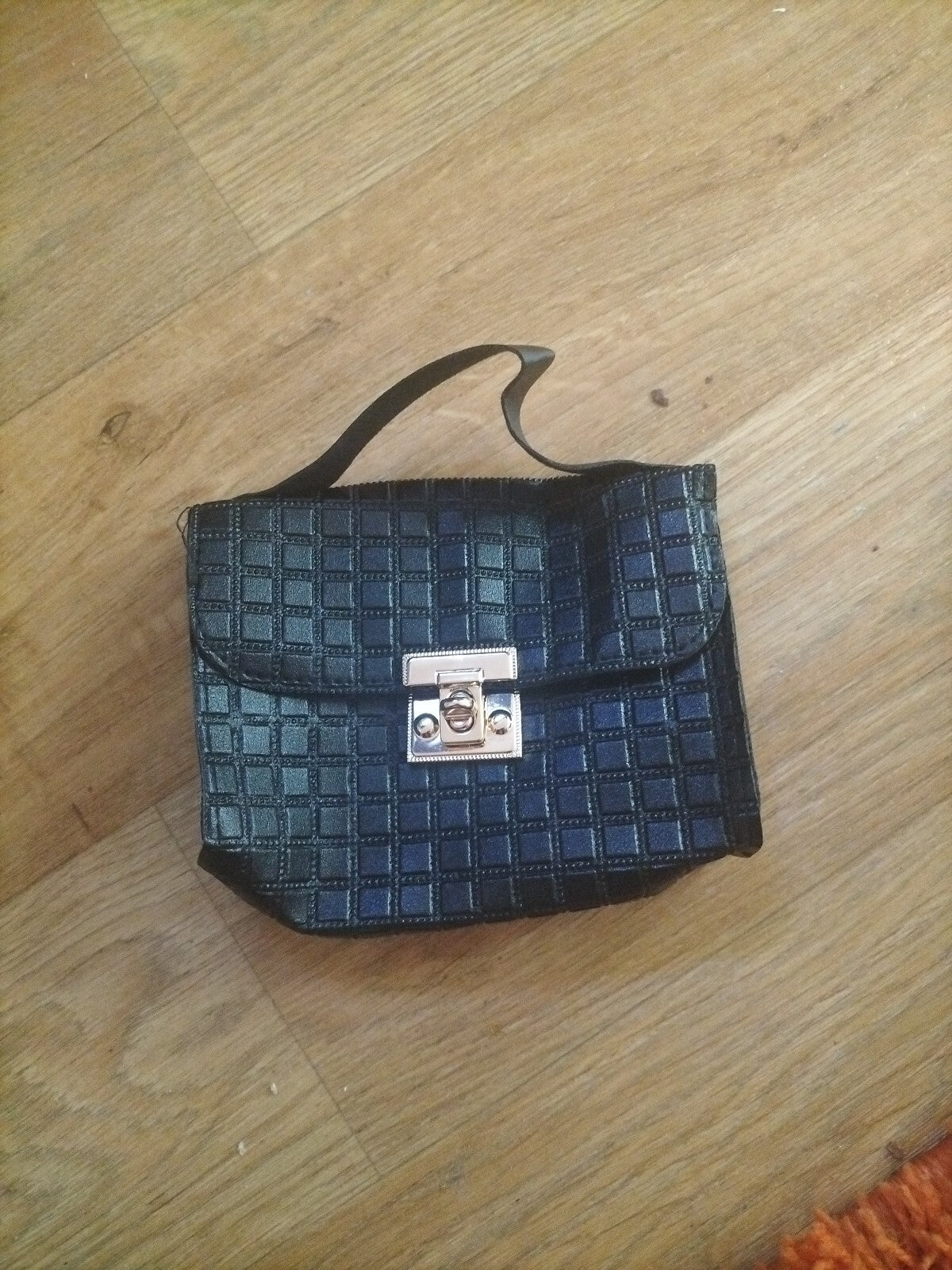 Brand New Ladies Faux Leather Black Checked Chain Crossbody Bag