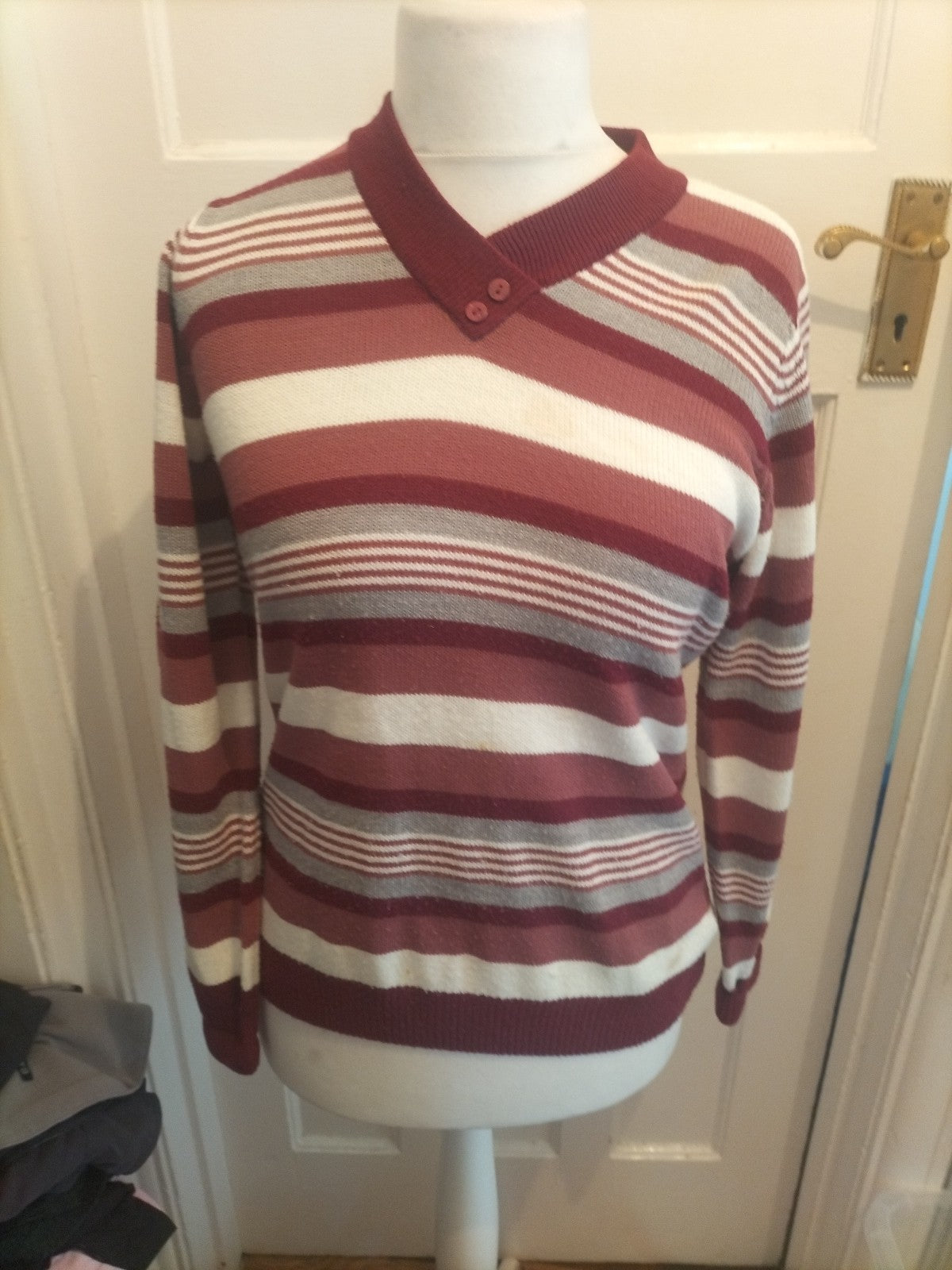 Ladies Isle Size 10-12 Purple Striped Jumper Small Mark