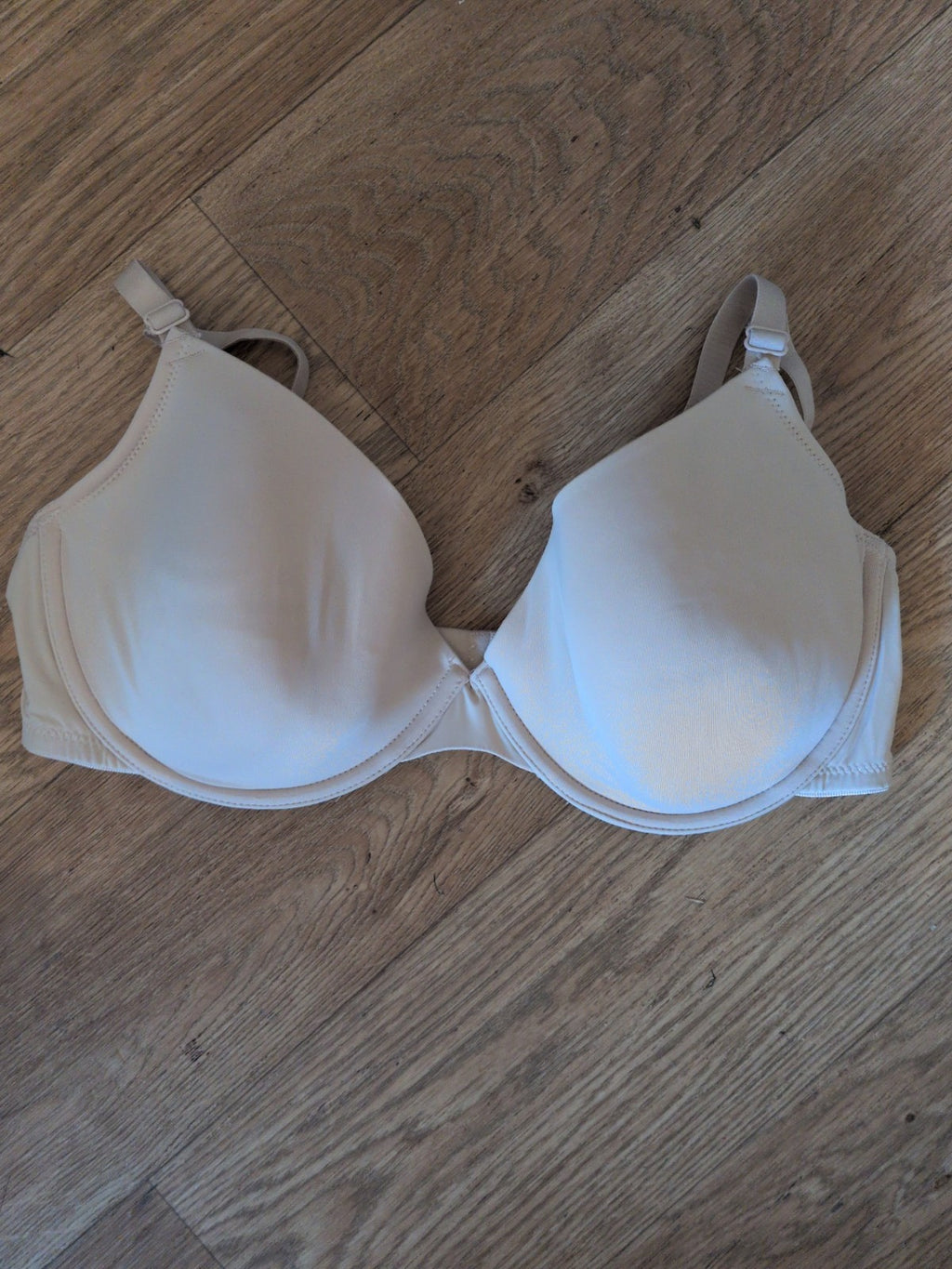Tu 36c Nude Padded And Wired Bra
