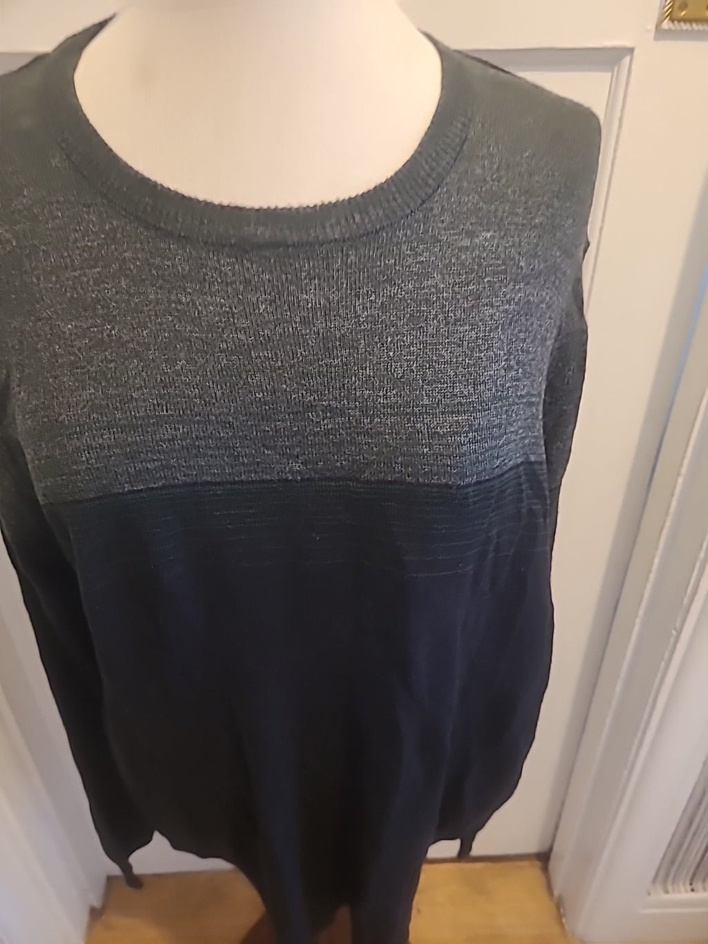 Mens Burton Size 2XL Grey Black Green Long Sleeved Pullover Jumper