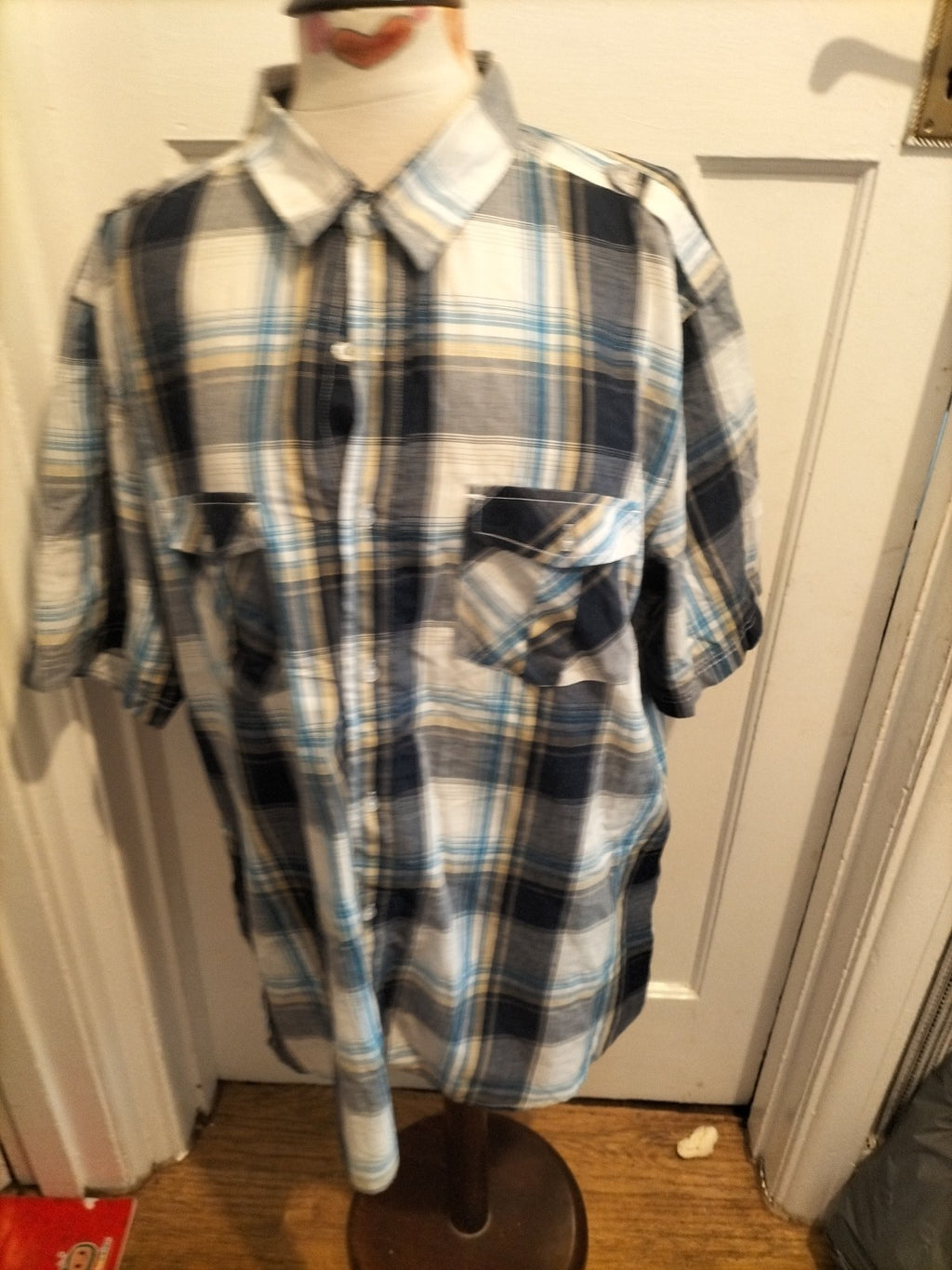 Mens Tog24 Size 2XL White/Grey/Navy Check Short Sleeved Shirt.