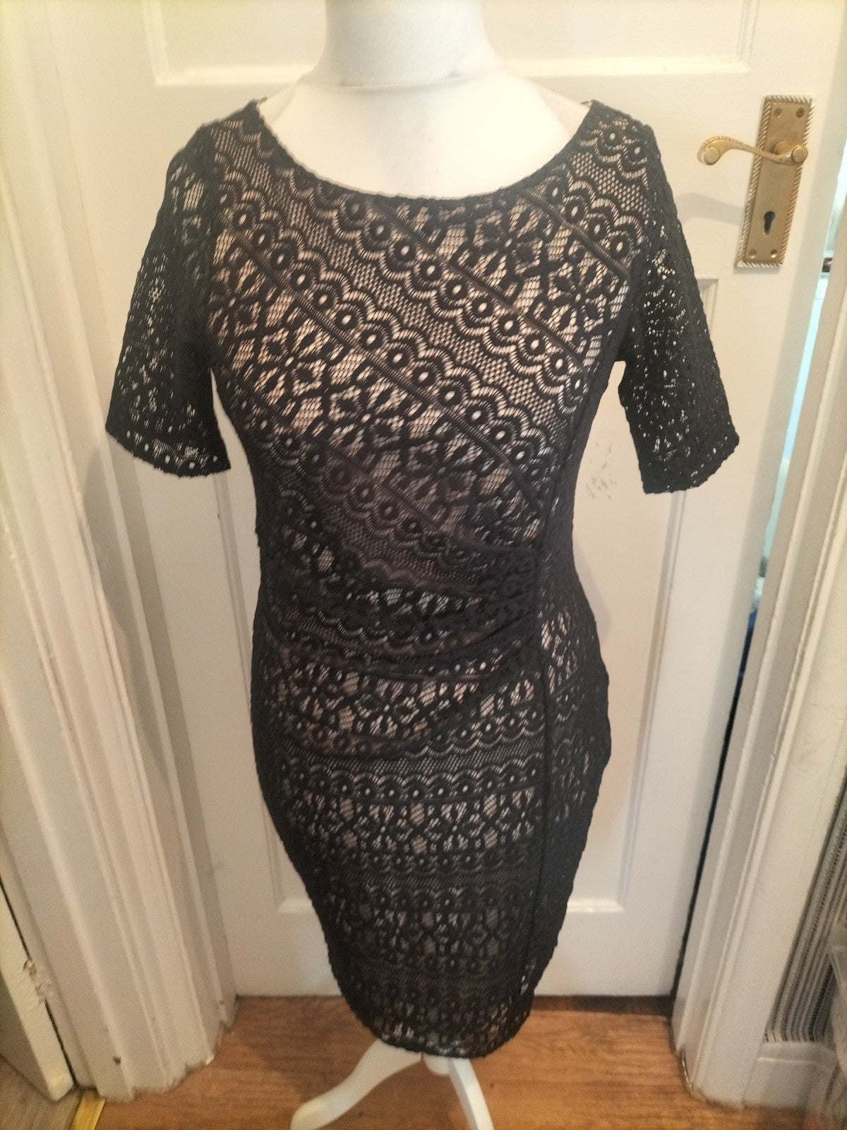 Ladies Mark And Spencer Size 12 Black Lace Lined Short Sleeve Dress