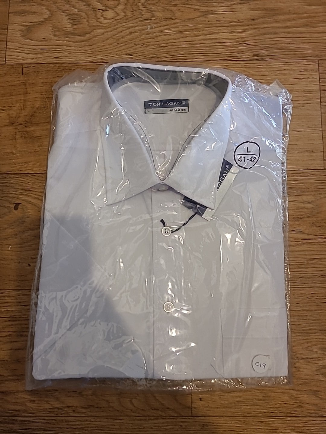 Brand New Men Tom Hagan Large (42cm)  White Shirt(Unsure On Sleeve Length)