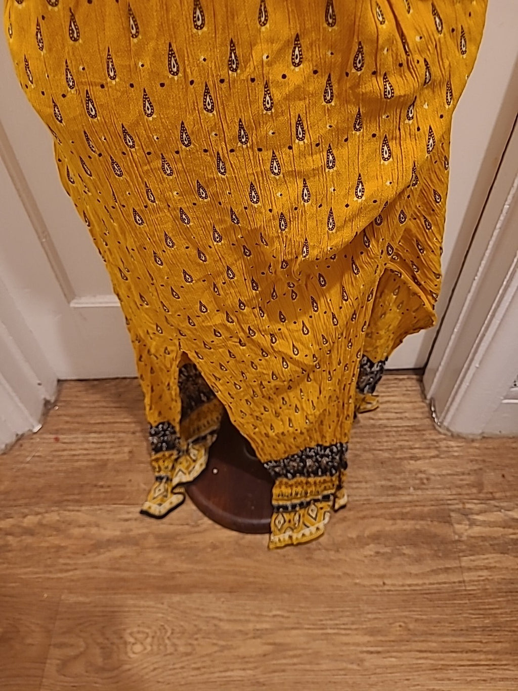 Ladies Select Size 8 Mustard Detailed Sleeveless Dress