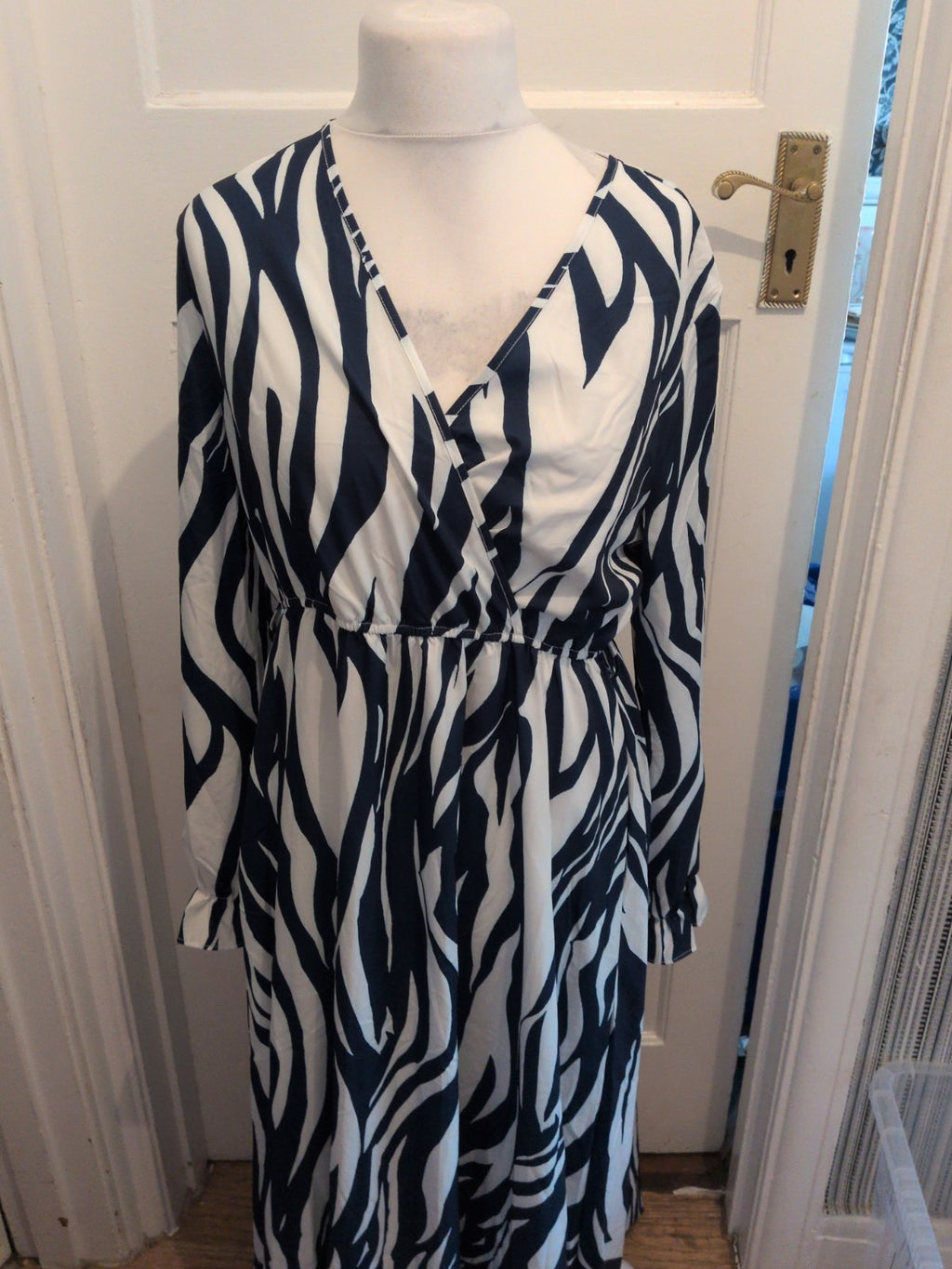 Shein XL Blue And White Long Length Long Sleeve V Neck Dress