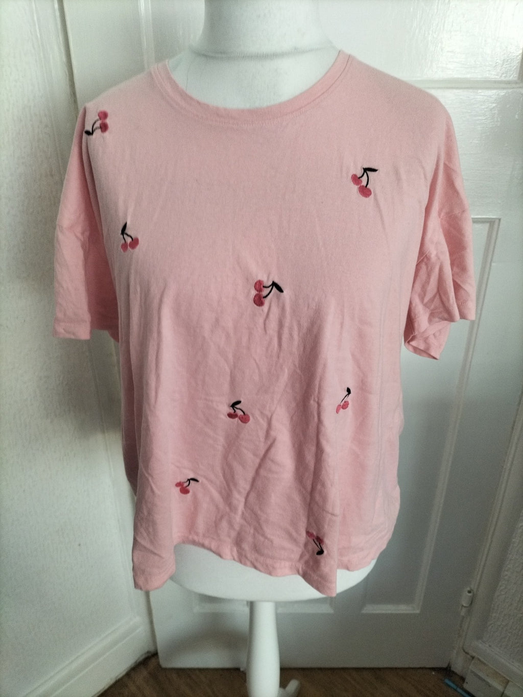 Ladies Size 2XL Pink Cherry Short Sleeved Tshirt