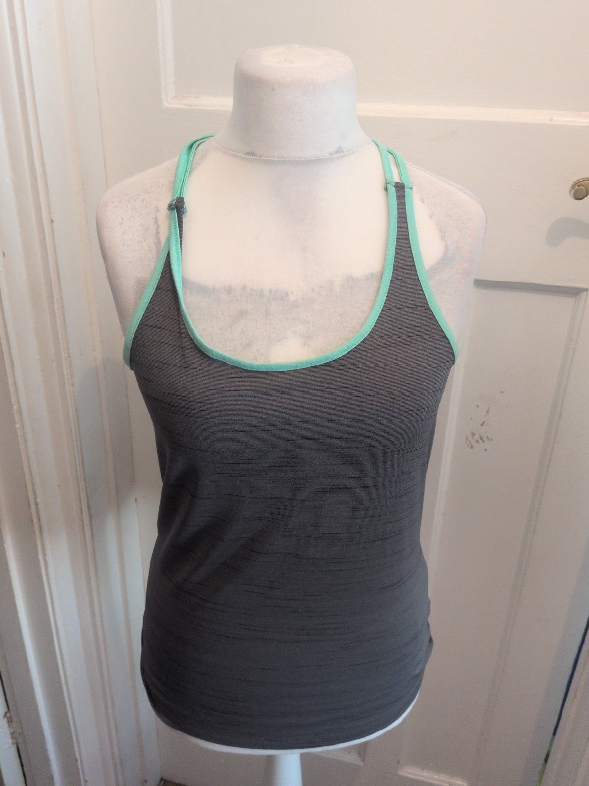 Crivit 14-16 Turquoise And Charcoal Leggings Crop