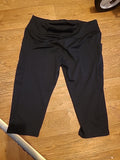 Ladies Size 3XL Black Cropped Leggings Gym Wear