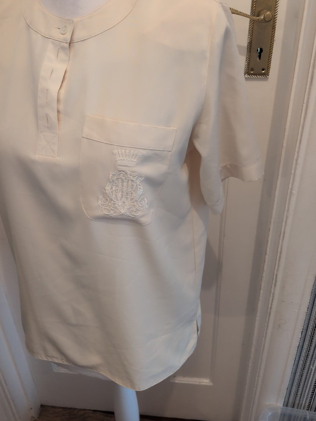 Country Casuals Small Pale Lemon Short Sleeve Blouse