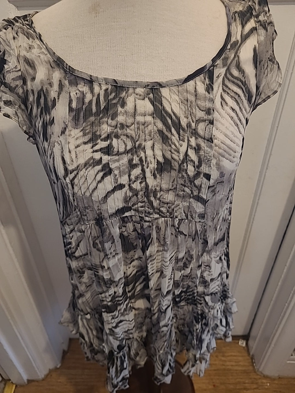 Ladies Bhs Size 10 Grey Toned See Through Sleeveless Blouse