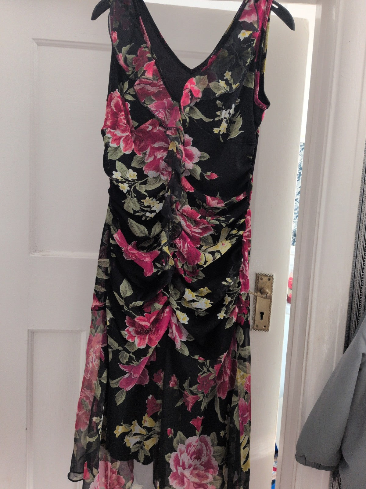 Morgan Medium Black Floral Sleeveless Lined Dress
