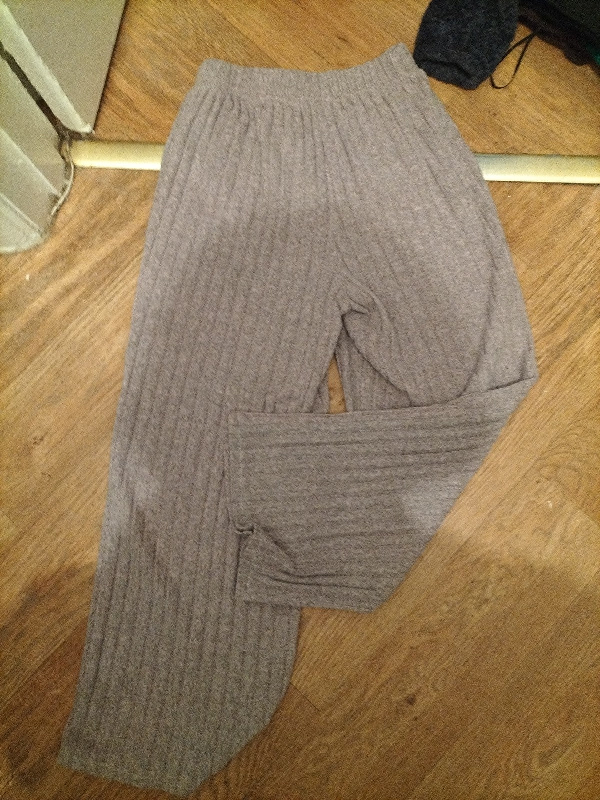 Ladies Size Large Pale Purple Ribbed Elasticated Leggings
