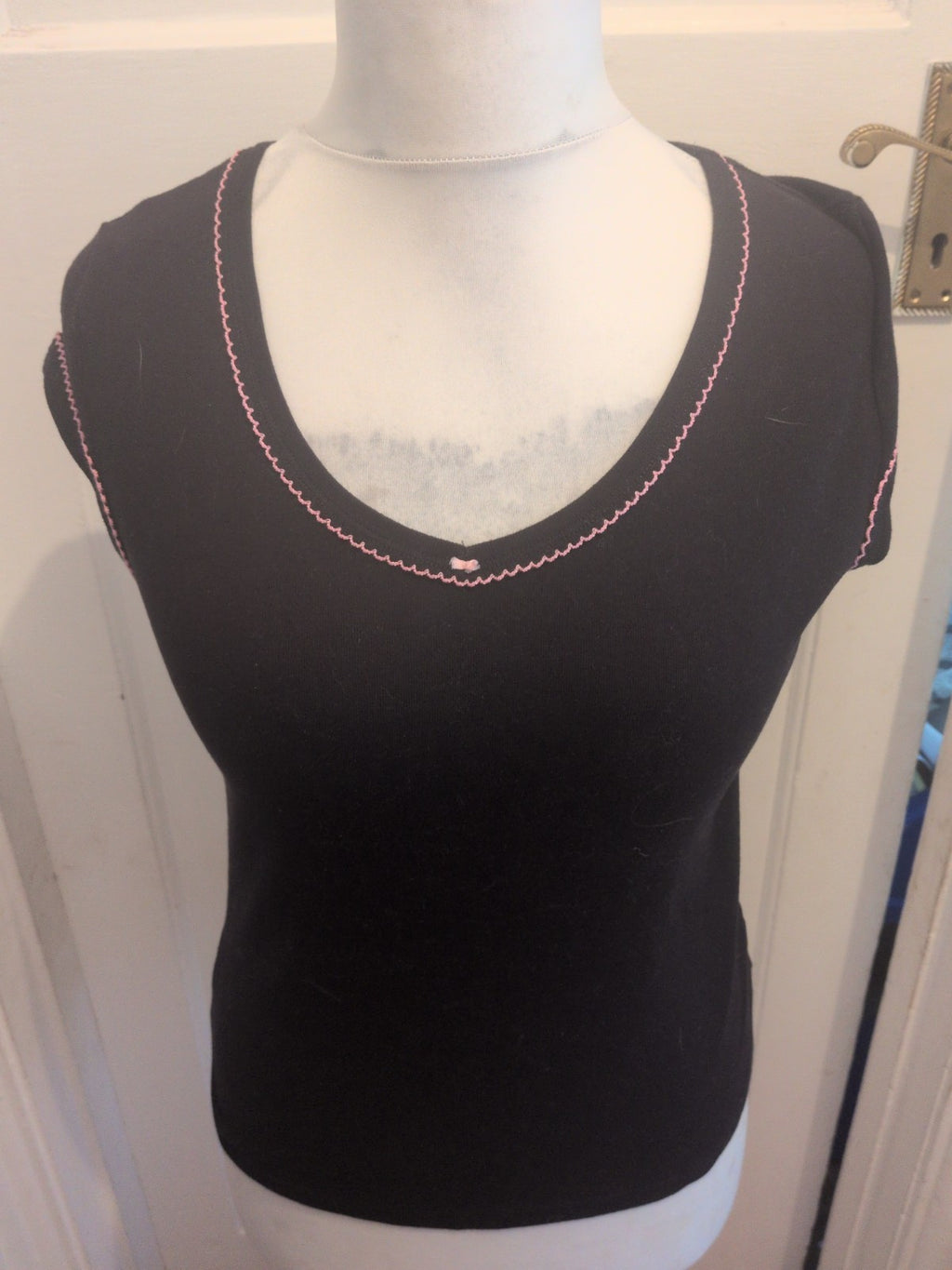 Ladies Marks And Spencer Size 14 Black With Pink Trim Sleeveless Pyjama Top