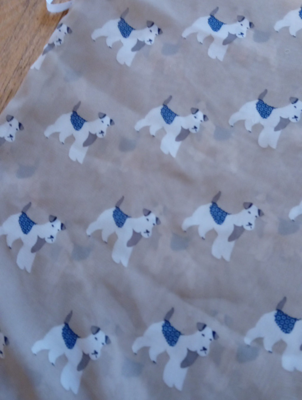 Ladies Primark Size 8 Beige White Dog Pattern Sleeveless Blouse