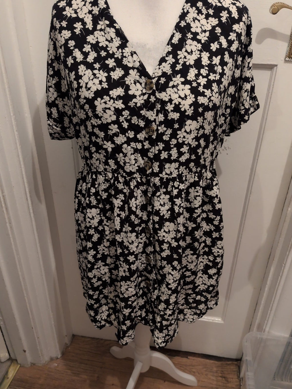 New Look 14 Black And White Floral Oversized Blouse Knee Length Dress