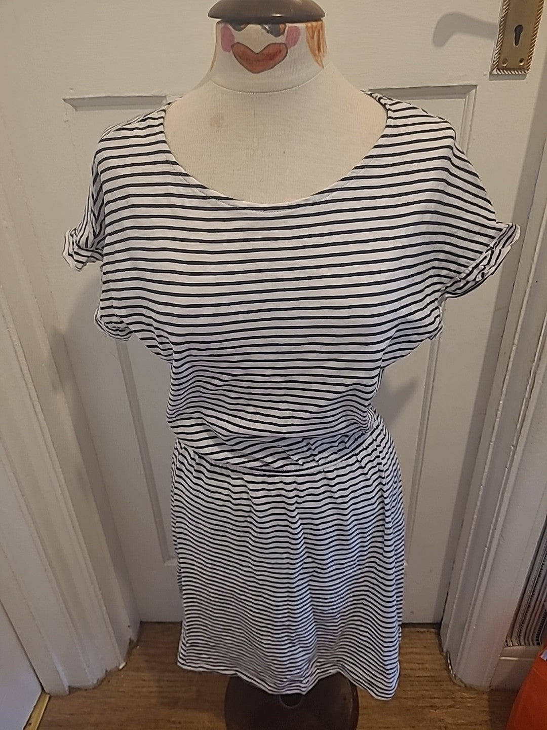 Ladies H&M Size Small Black White Striped Short Sleeved Dress