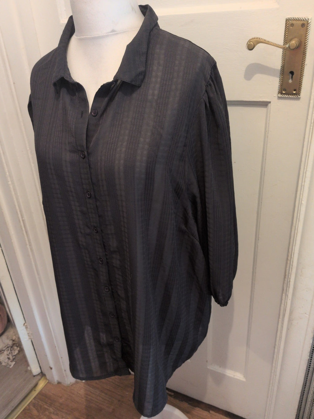 Bonmarche 24 Black Pattern Long Sleeve Buttoned Blouse Collared
