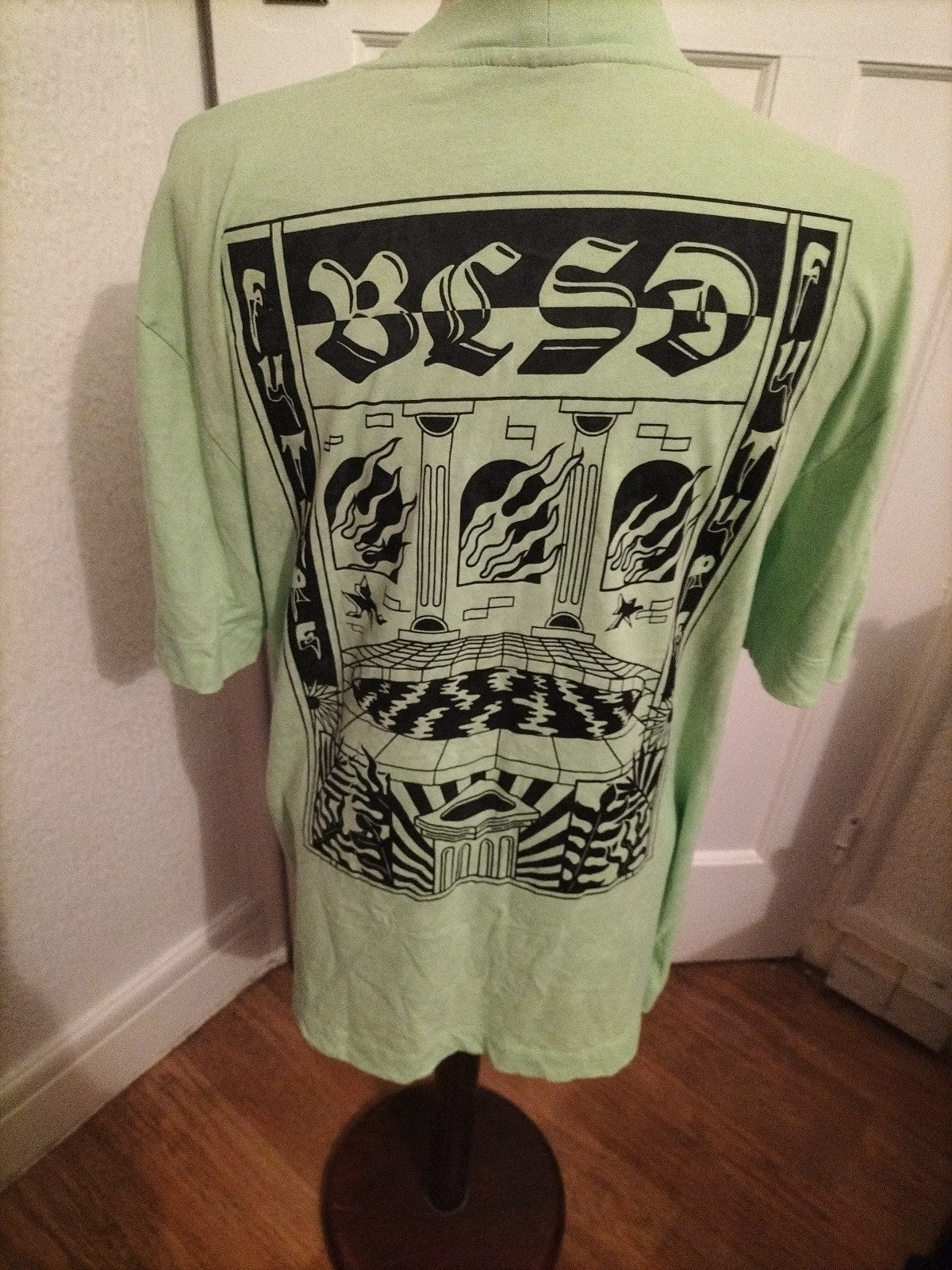 Mens Collusion Size Small Green With Black Print Tshirt