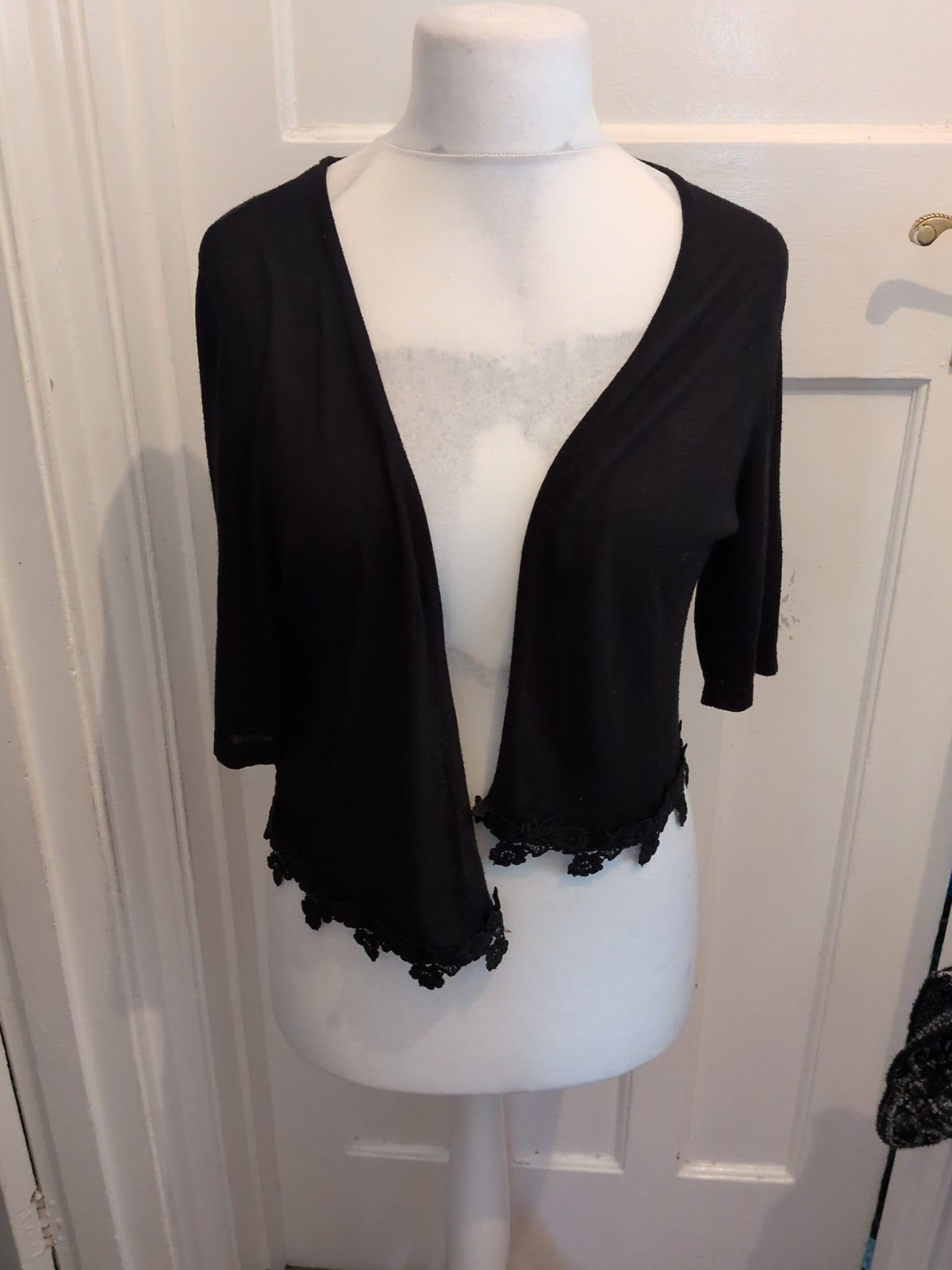 Peacocks 16 Black Pattern Hem Short Sleeve Cardigan
